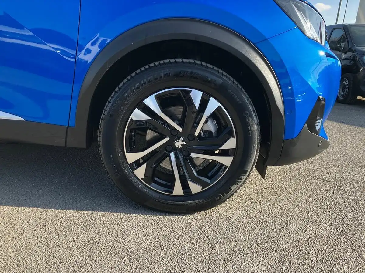 2022-peugeot-2008-suv-e-gt-big-6