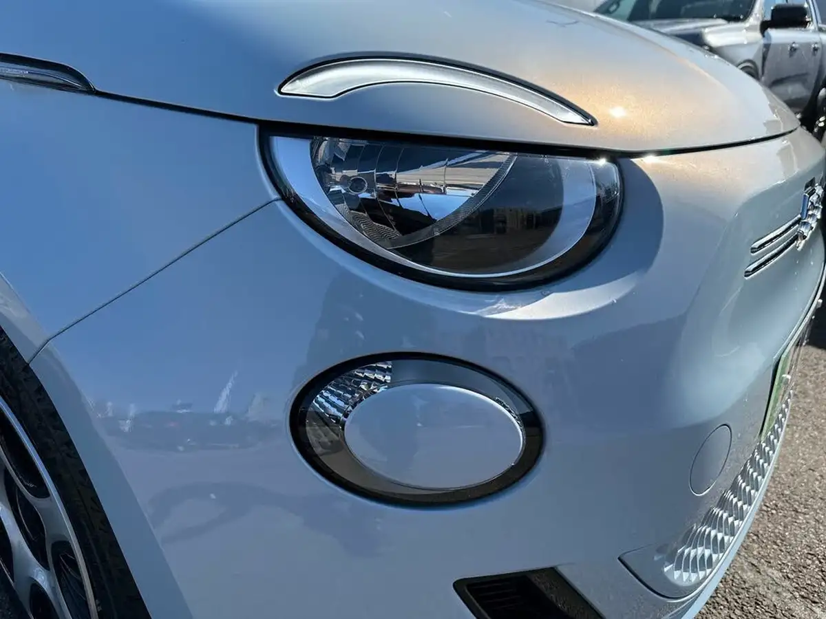 2021-fiat-500-e-passion-big-31