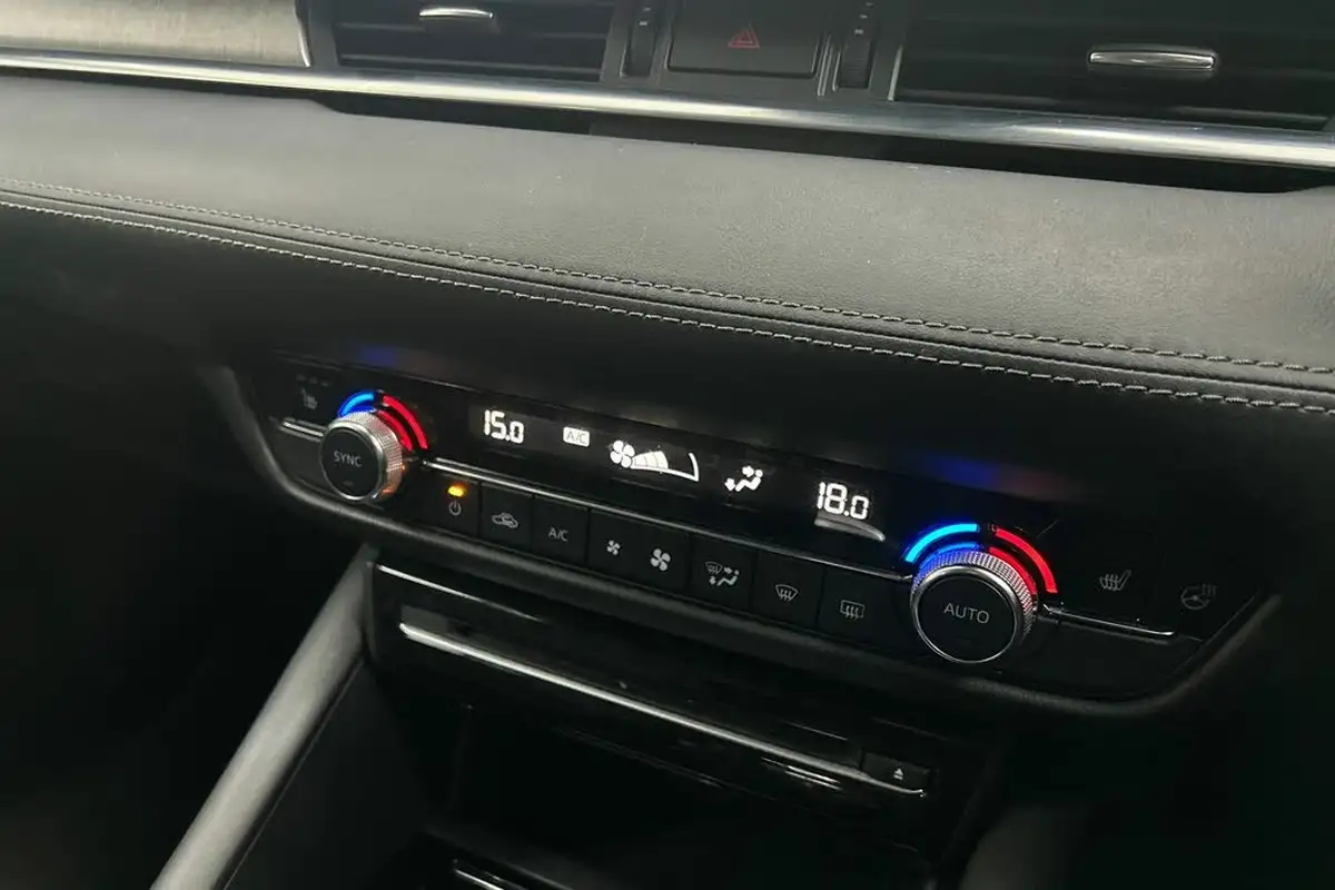 2018-mazda-mazda6-20-skyactiv-g-se-l-lux-nav-tourer-5d-big-17