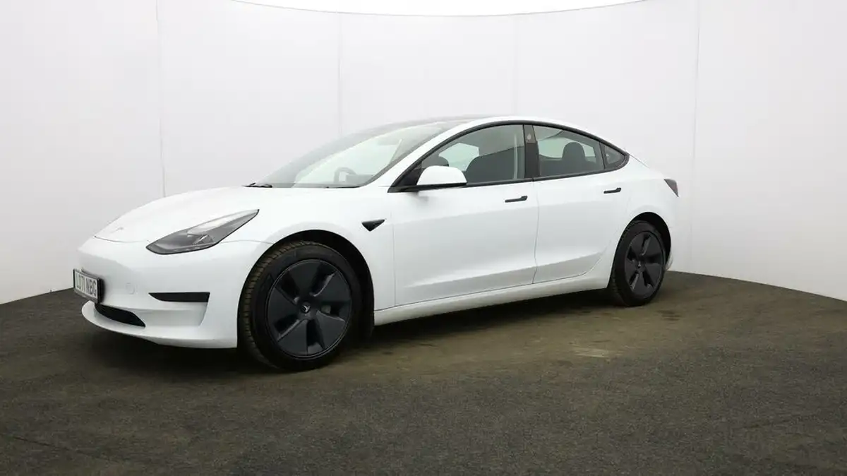 2021-tesla-model-3-e-standard-plus-big-28