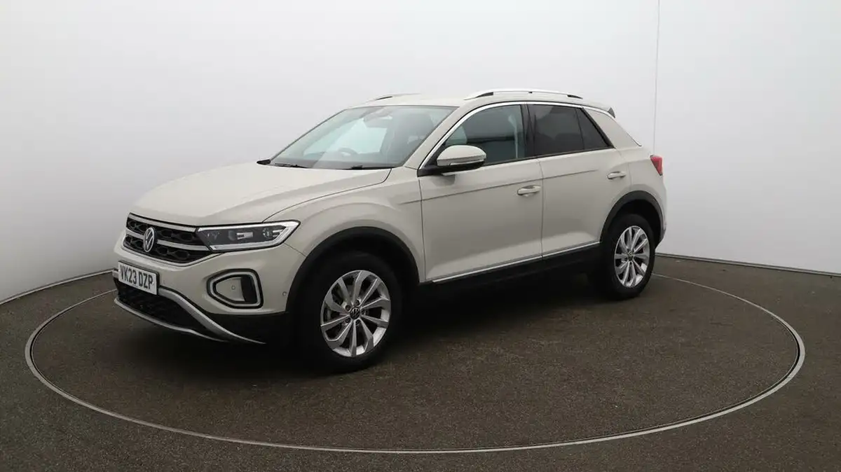 2023-volkswagen-t-roc-15-tsi-style-hatchback-5d-big-59