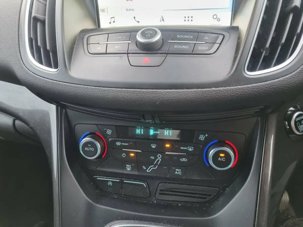 2018-ford-c-max-10t-titanium-125ps-big-16