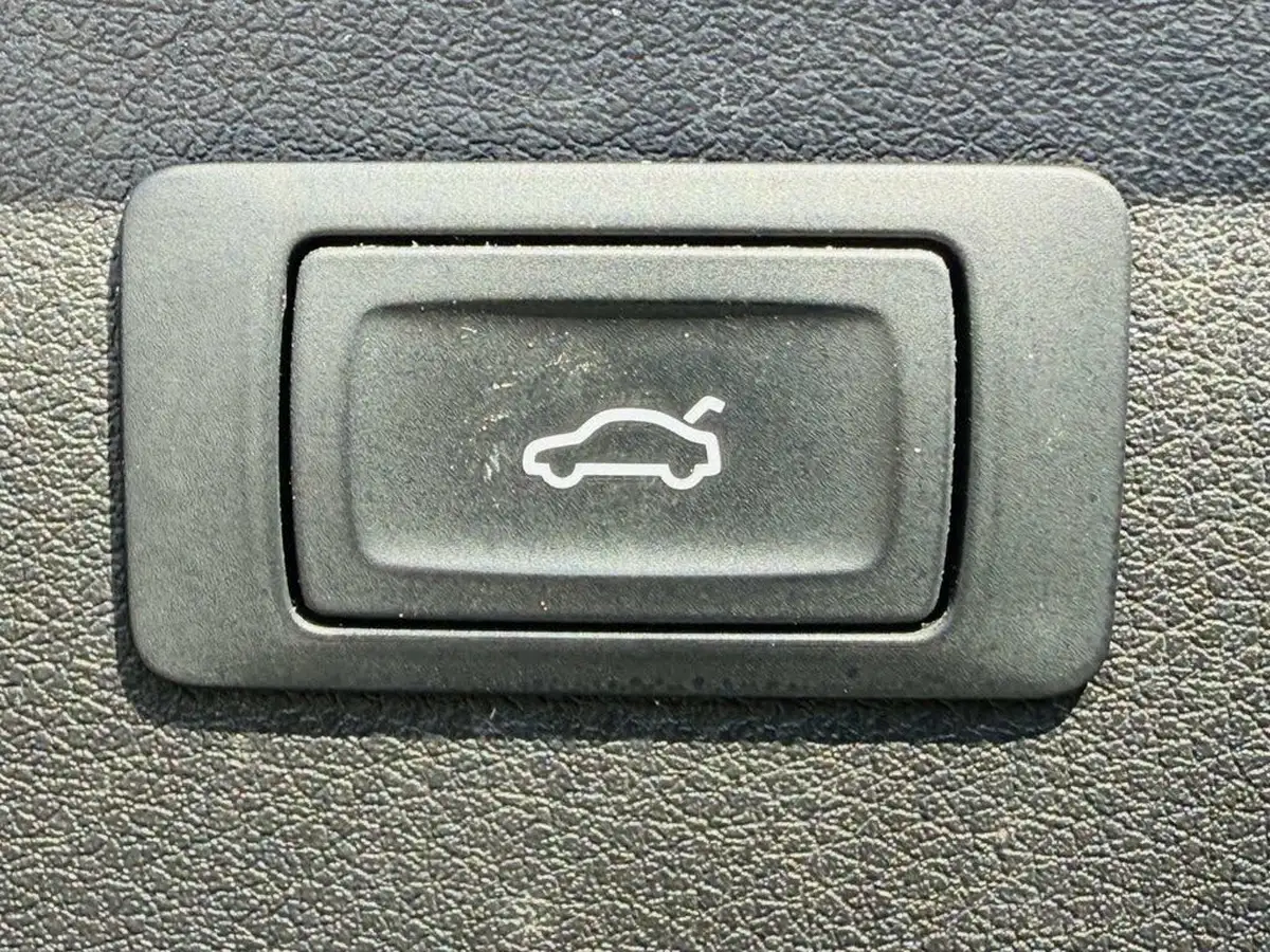 2015-audi-q3-20-tdi-s-line-big-12