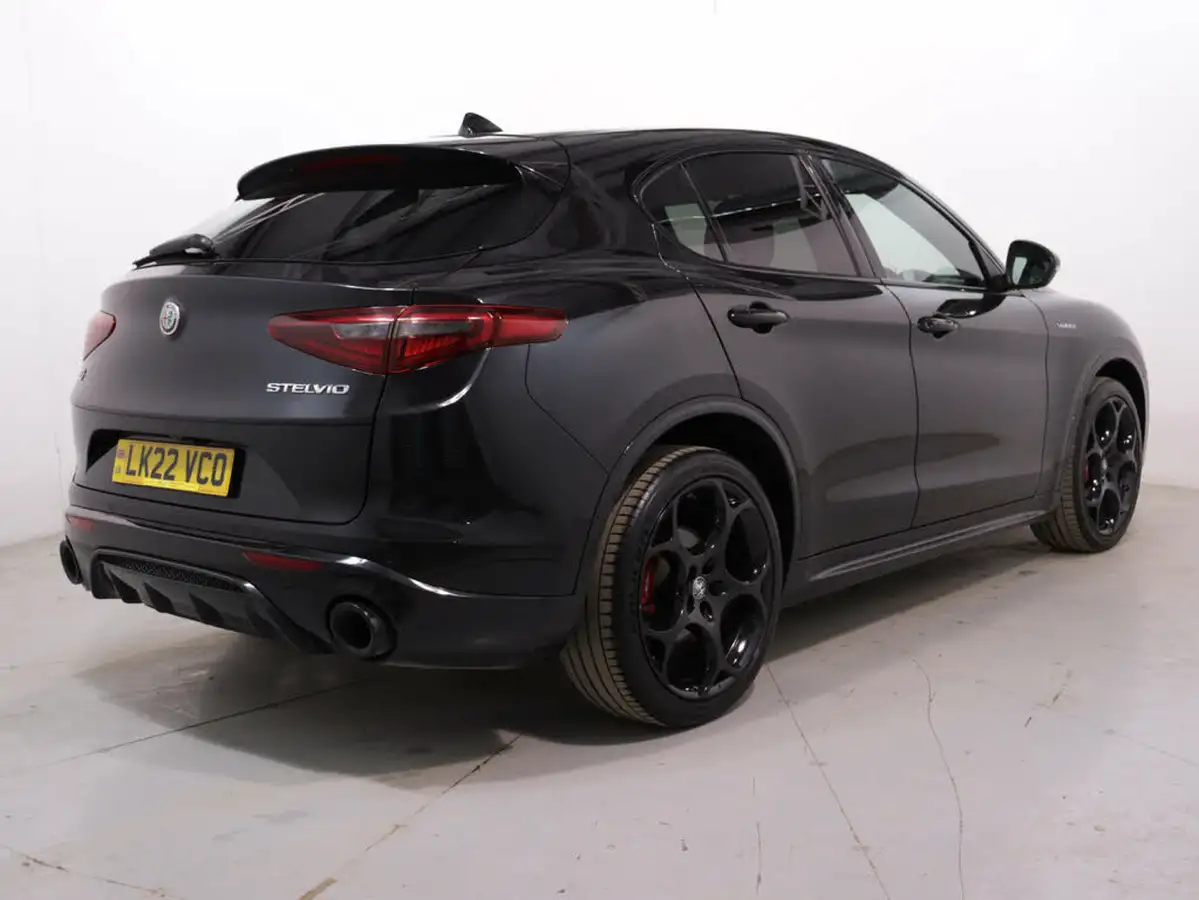 2022-alfa-romeo-stelvio-20-veloce-big-6