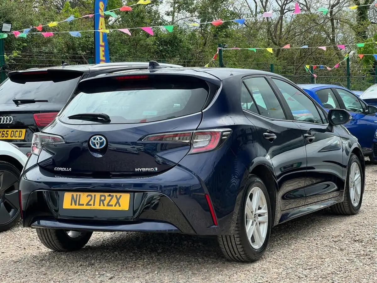 2021-toyota-corolla-18-vvt-i-icon-spare-wheel-hatchback-5d-big-5