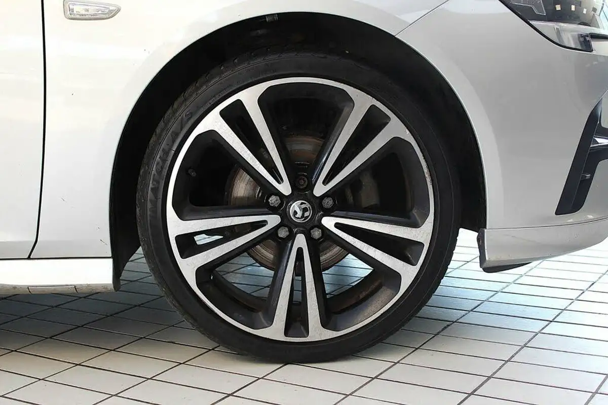 2020-vauxhall-insignia-grand-sport-15-turbo-d-sri-vx-line-nav-big-10