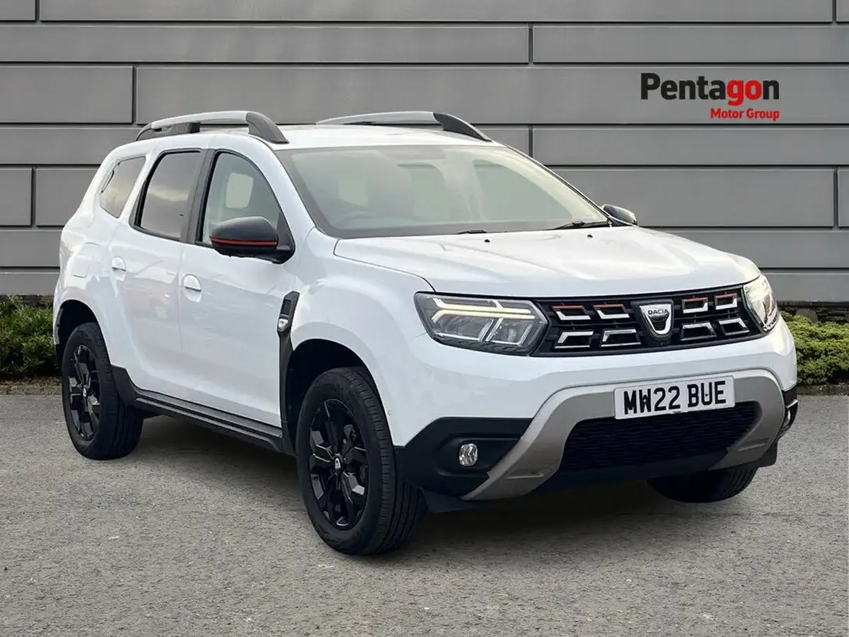 2022-dacia-duster-13-tce-extreme-se-150bhp-edc-big-0