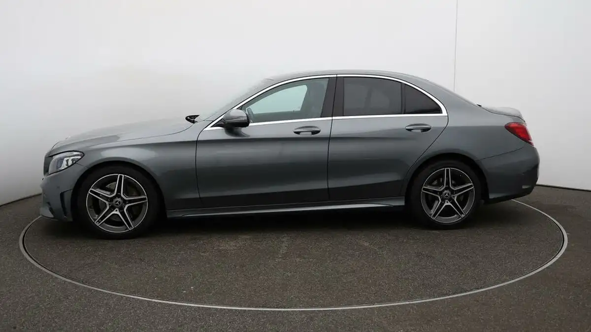 2019-mercedes-benz-c-class-20d-c300d-amg-line-245ps-ss-saloon-4d-big-56
