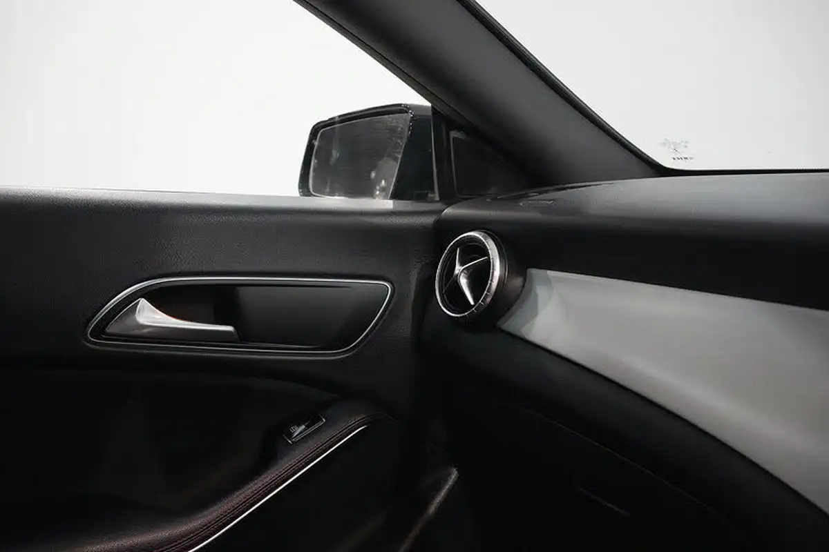 2019-mercedes-benz-cla-21d-cla-220d-amg-line-night-edition-170ps-ss-coupe-4d-4matic-big-40