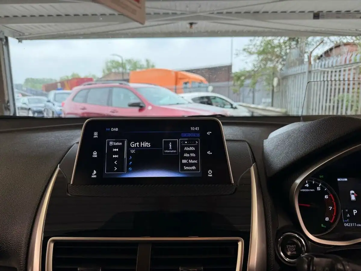 2018-mitsubishi-eclipse-cross-15-4-auto-big-19