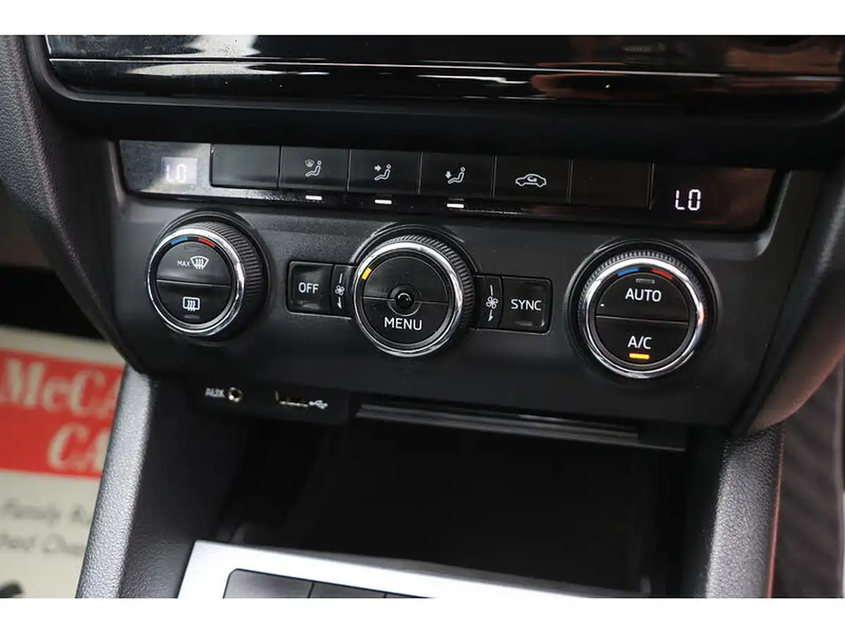 2015-skoda-octavia-big-8