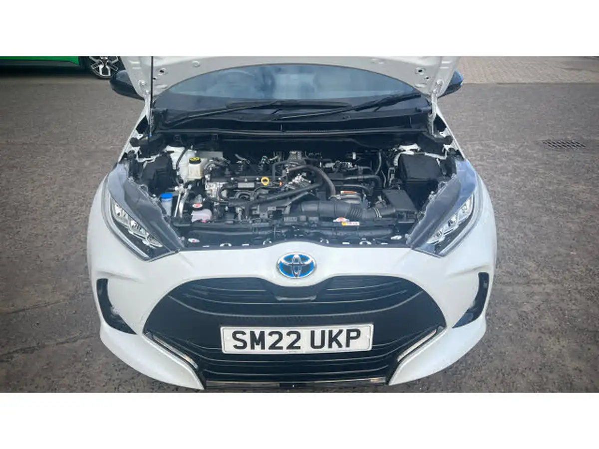 2022-toyota-yaris-15-vvt-i-dynamic-big-7