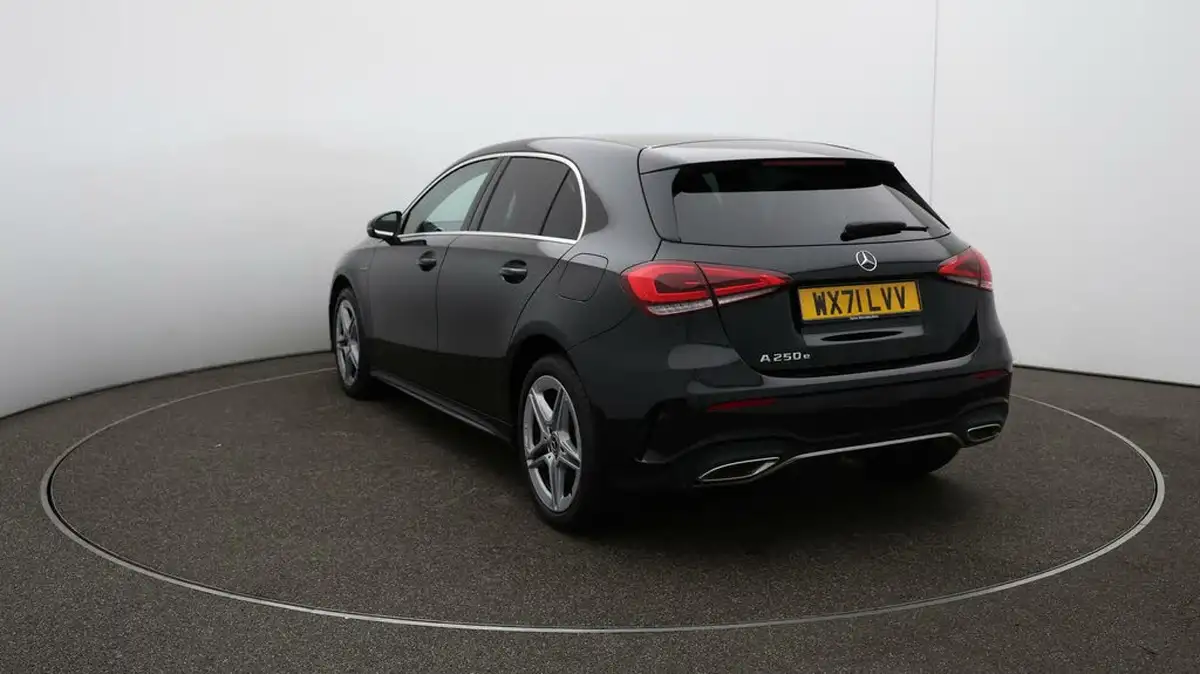 2021-mercedes-benz-a-class-13-a250e-amg-line-hatchback-5d-big-49