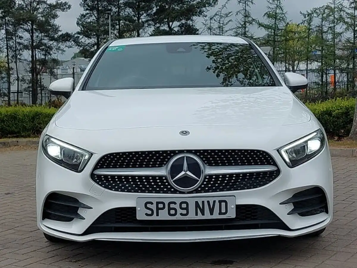 2019-mercedes-benz-a-class-13-a200-amg-line-executive-hatchback-5d-big-11