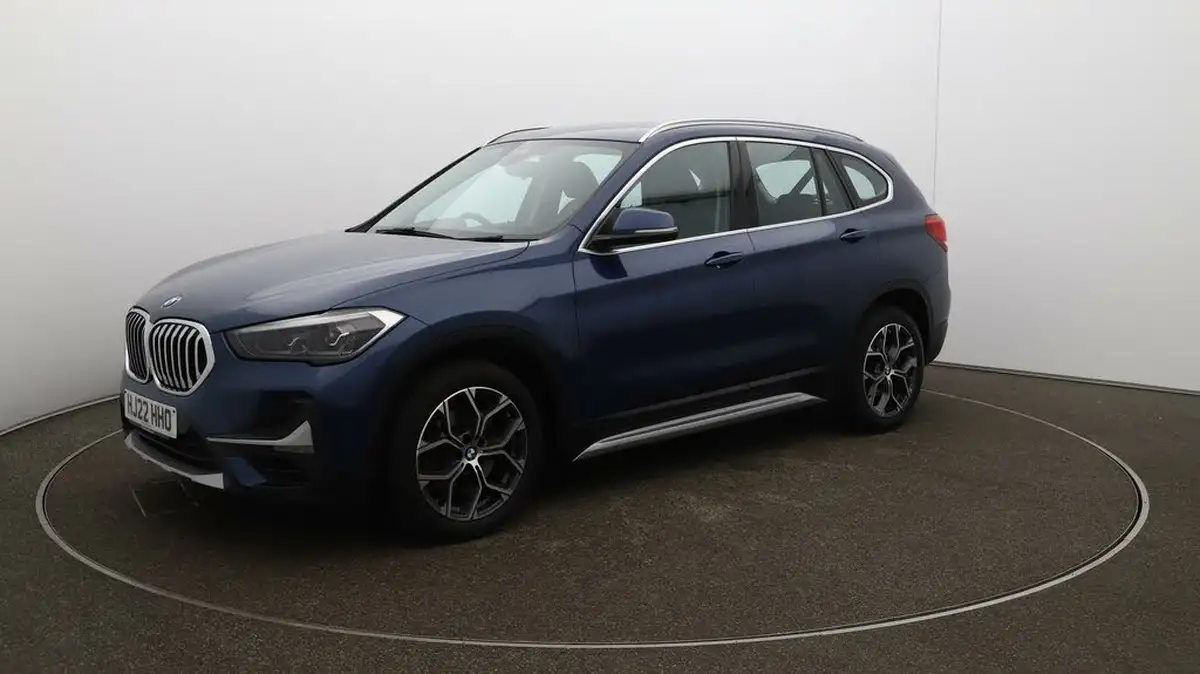 2022-bmw-x1-20-sdrive20i-xline-big-60