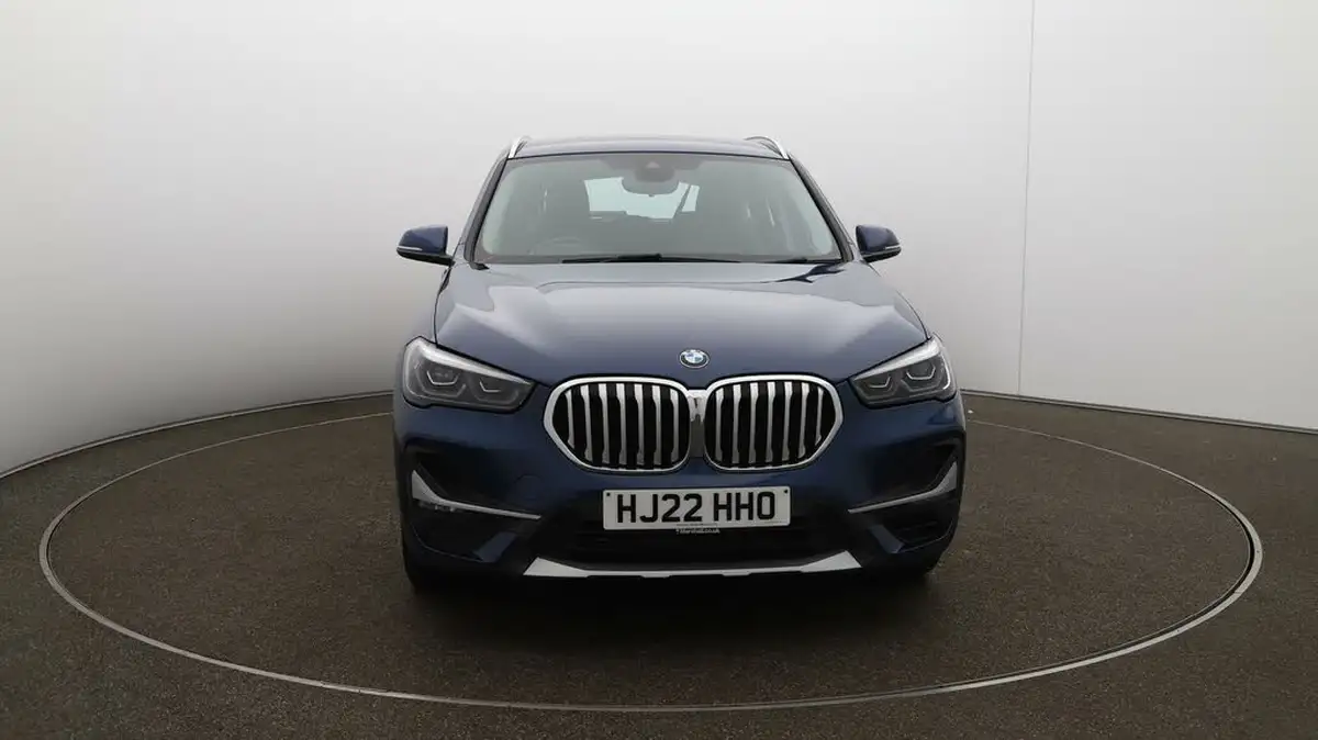 2022-bmw-x1-20-sdrive20i-xline-big-32