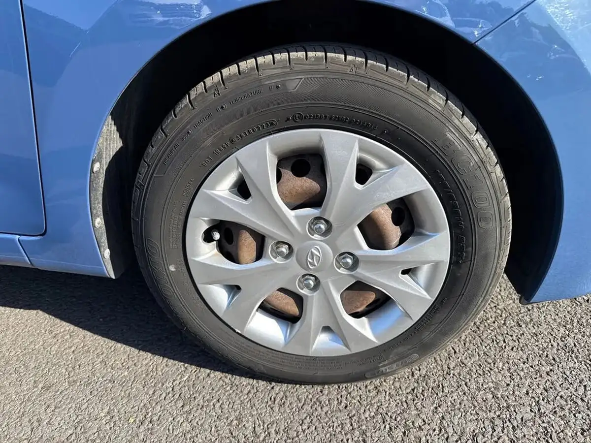 2016-hyundai-i10-10-se-big-14
