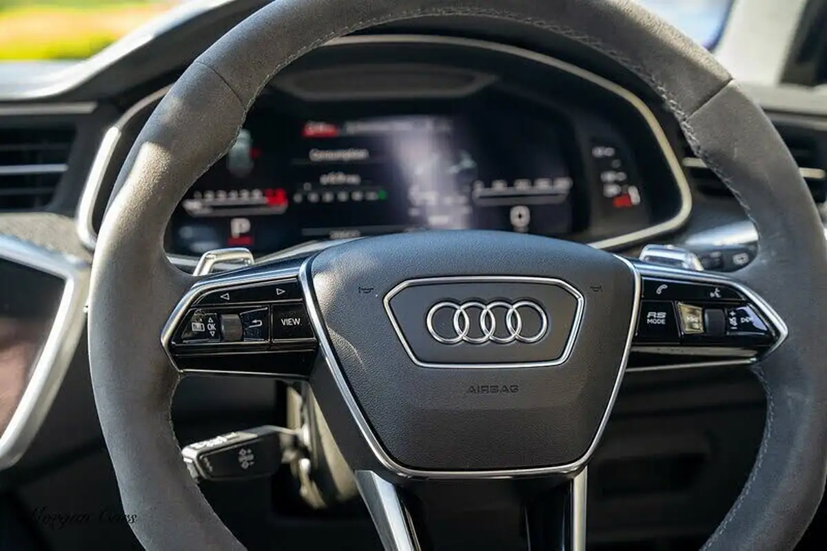 2021-audi-rs6-avant-40-tfsi-carbon-black-big-38