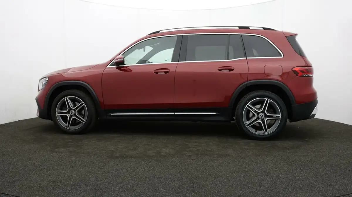 2021-mercedes-benz-glb-class-13-glb200-amg-line-8g-tronic-big-62