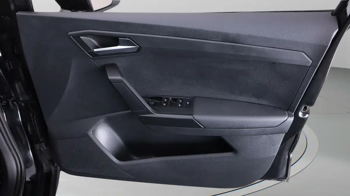2022-seat-arona-10-tsi-evo-se-technology-big-15