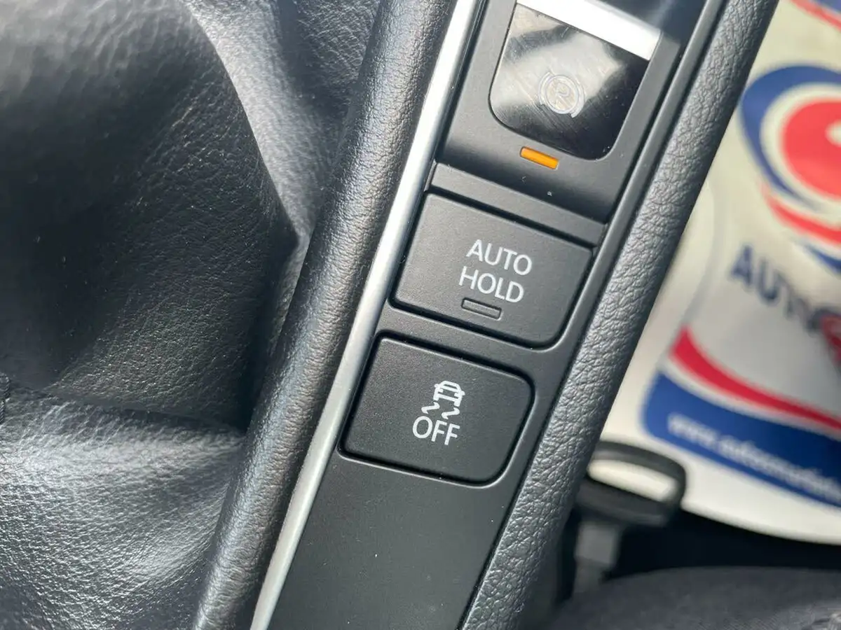 2014-volkswagen-passat-16td-ss-saloon-4d-big-26
