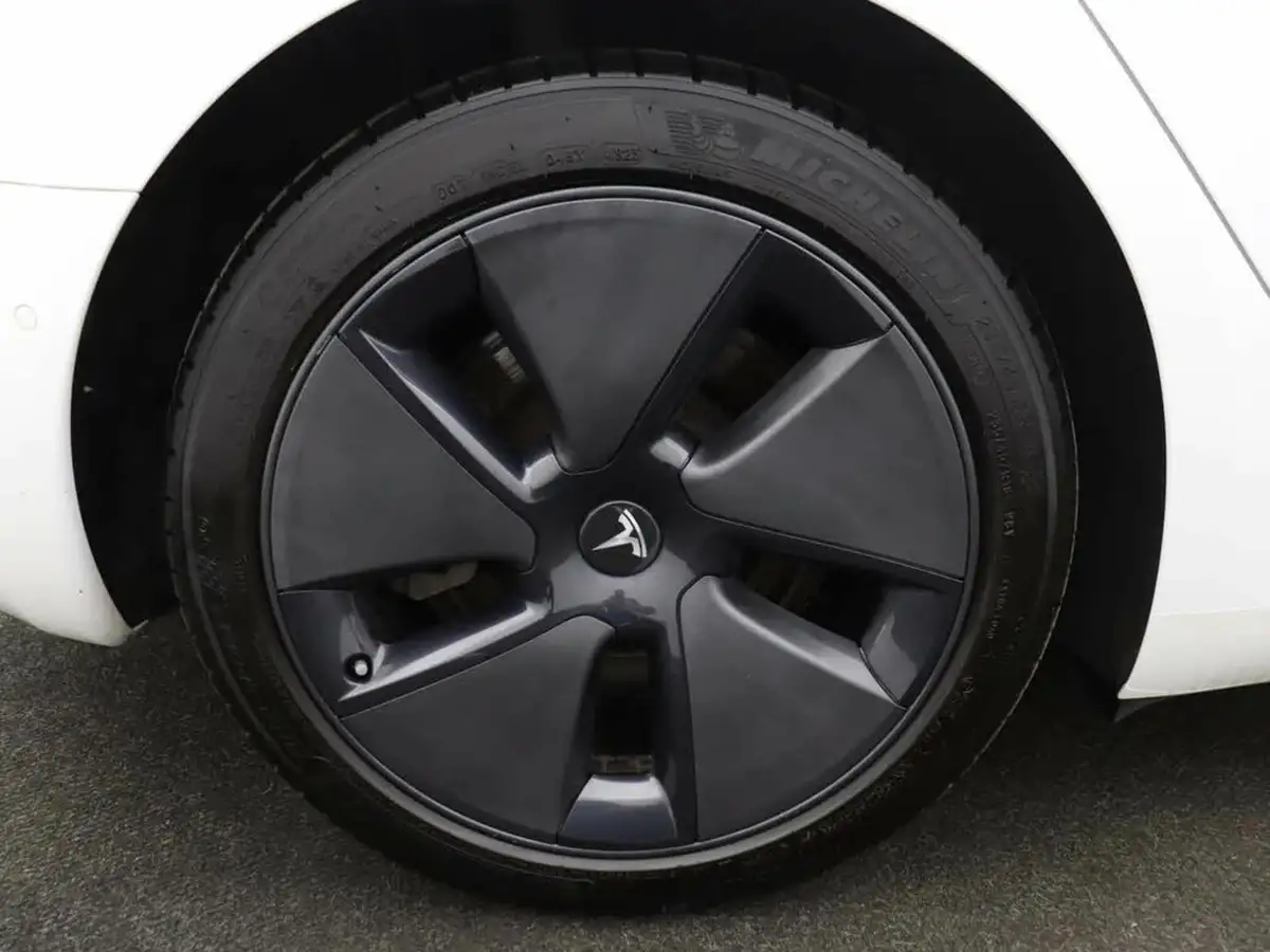 2021-tesla-model-3-e-standard-plus-big-5