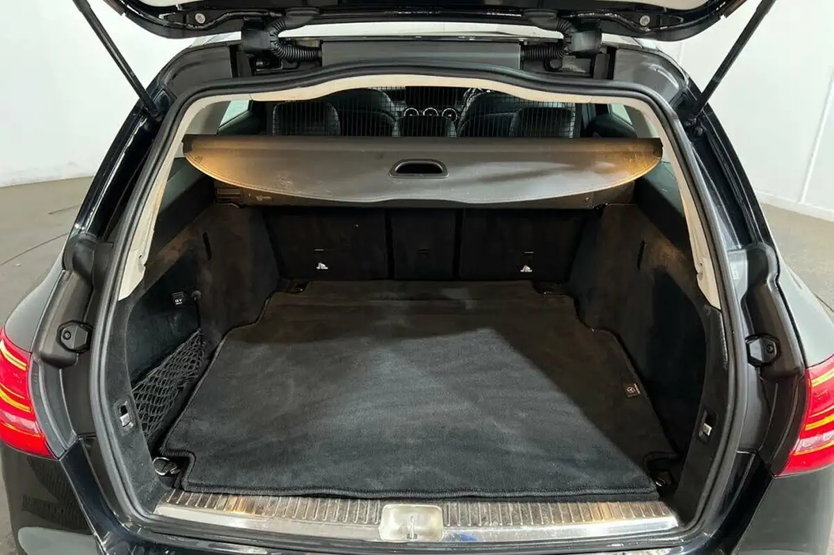 2019-mercedes-benz-c-class-15-c200-sport-ss-estate-5d-big-36