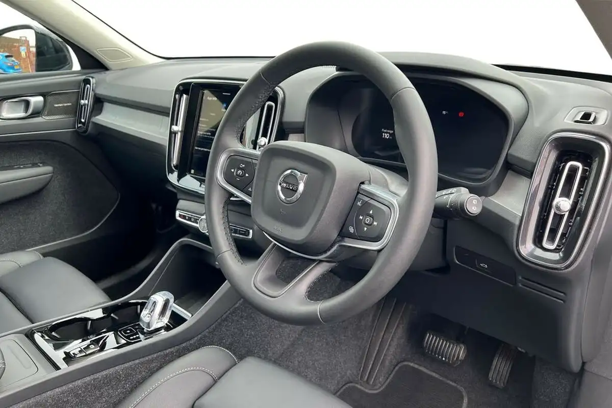2024-volvo-xc40-20-b3-ultimate-big-9
