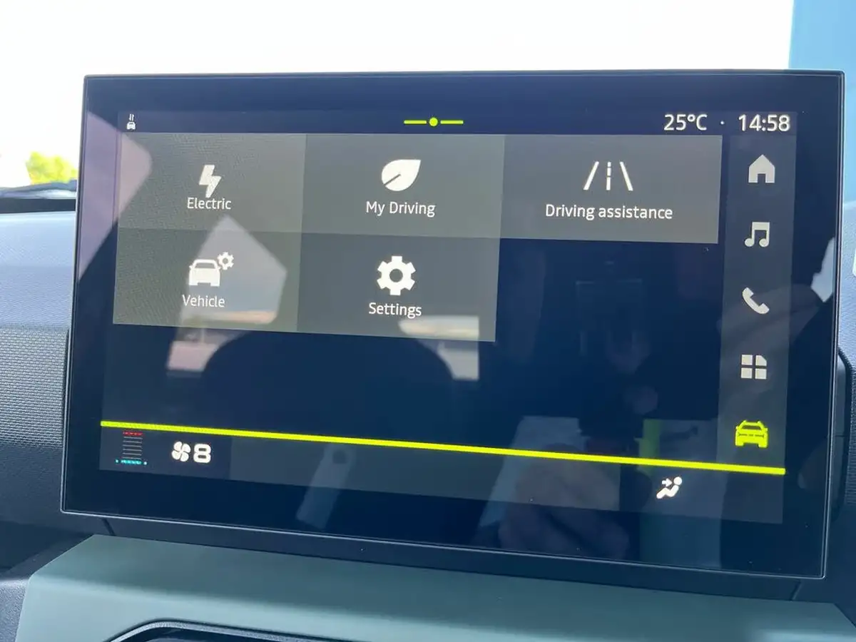 2025-dacia-spring-cargo-e-extreme-big-27