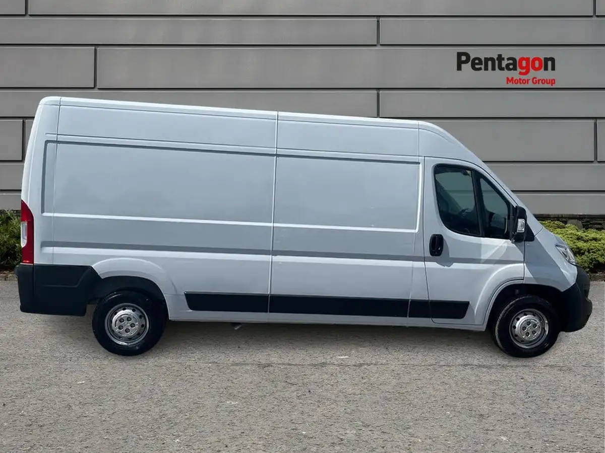 2024-vauxhall-movano-22cdti-l3-h2-3500-prime-140pseu6d-2184cc-big-10