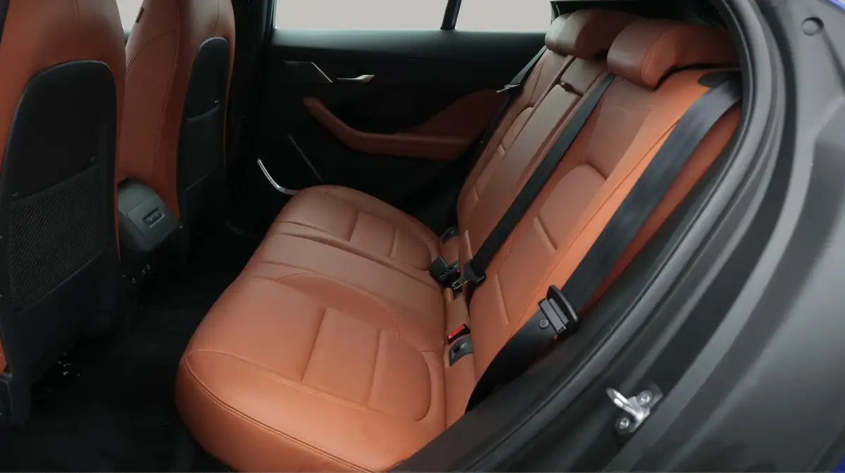 2022-jaguar-i-pace-ev400-hse-big-16