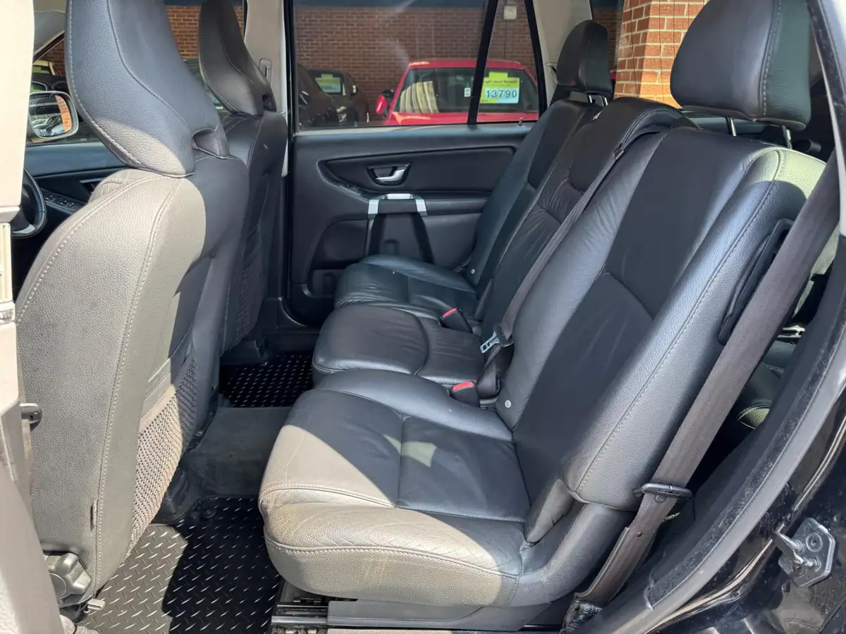 2013-volvo-xc90-24td-se-big-7