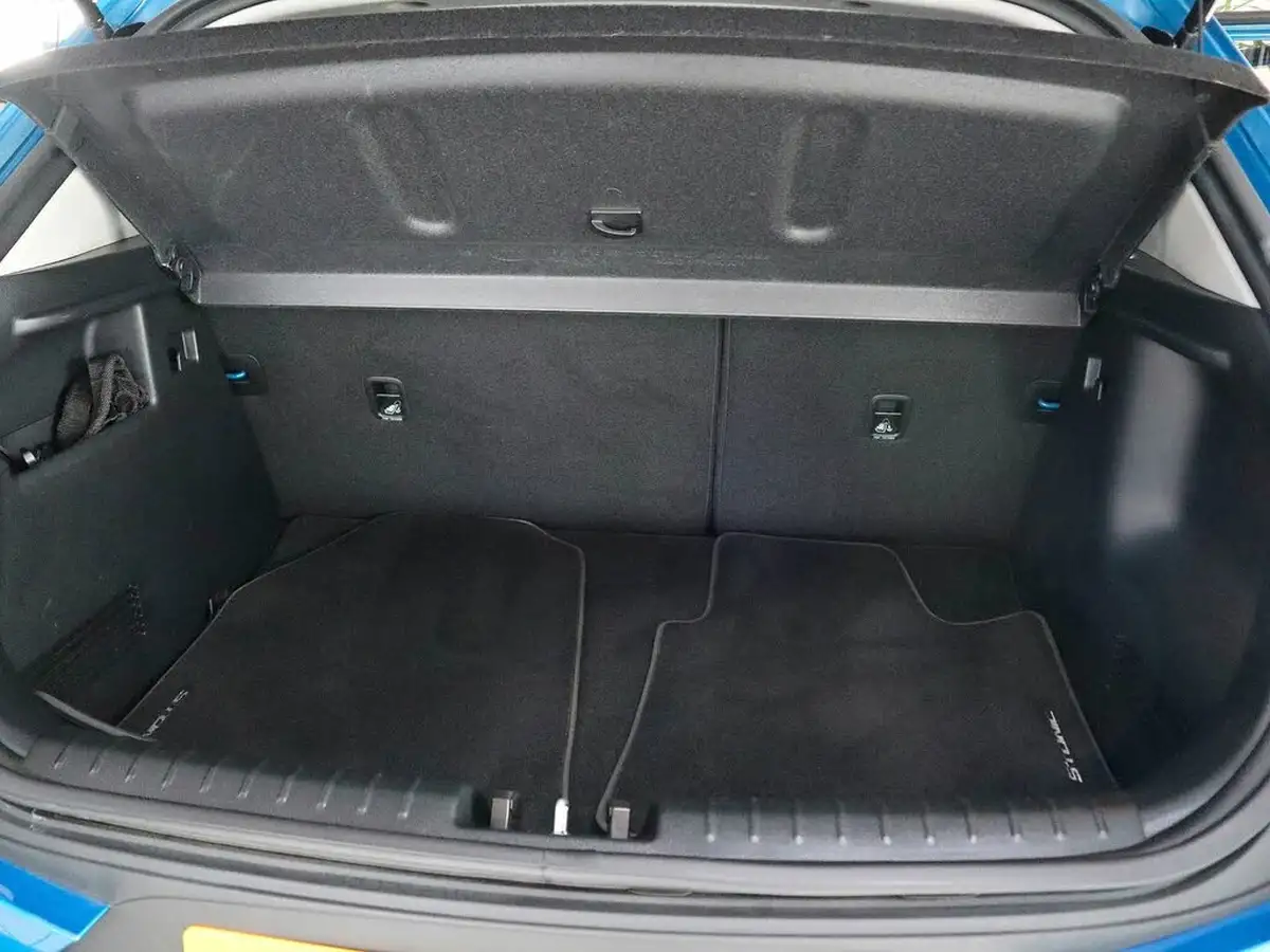 2022-kia-stonic-10-t-gdi-gt-line-s-big-13