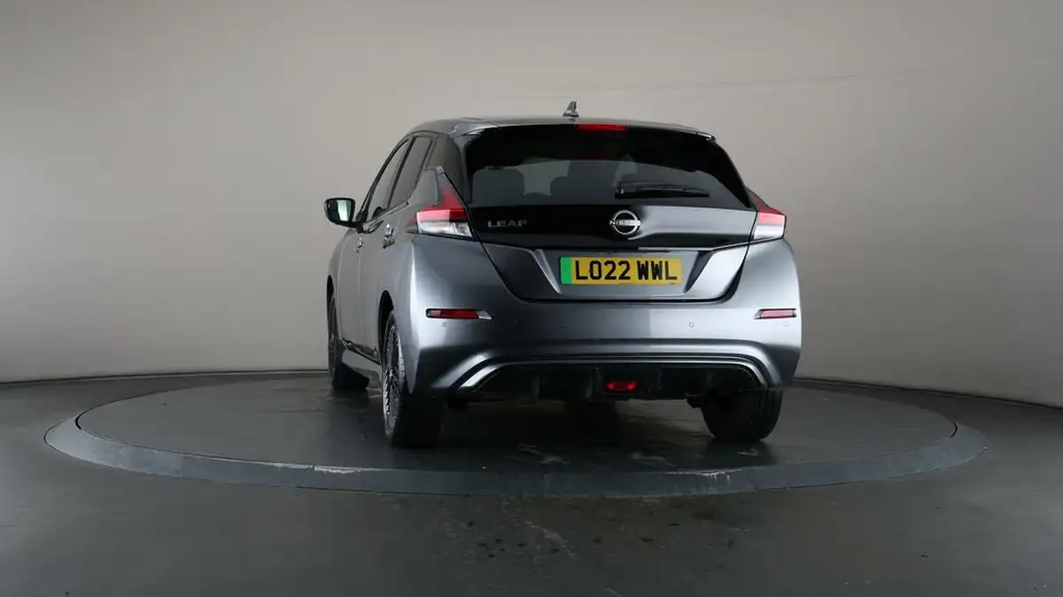 2022-nissan-leaf-e-tekna-39kwh-big-35