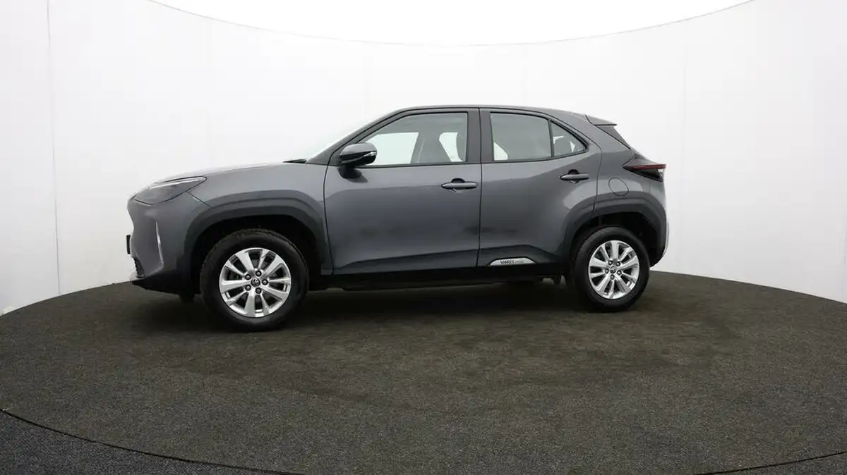 2024-toyota-yaris-cross-15-vvt-i-icon-big-58