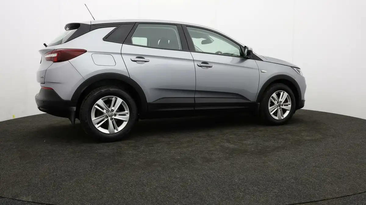 2020-vauxhall-grandland-x-12-se-big-17