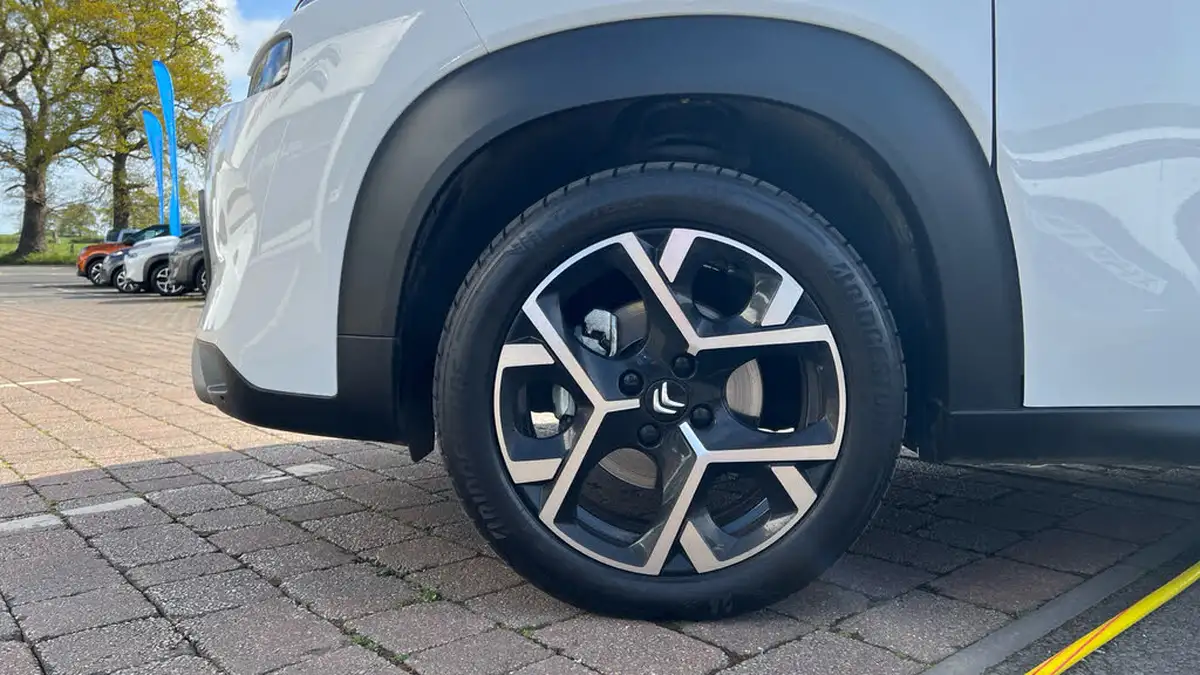 2024-citroen-c3-aircross-12-puretech-max-130ps-eat6-big-13