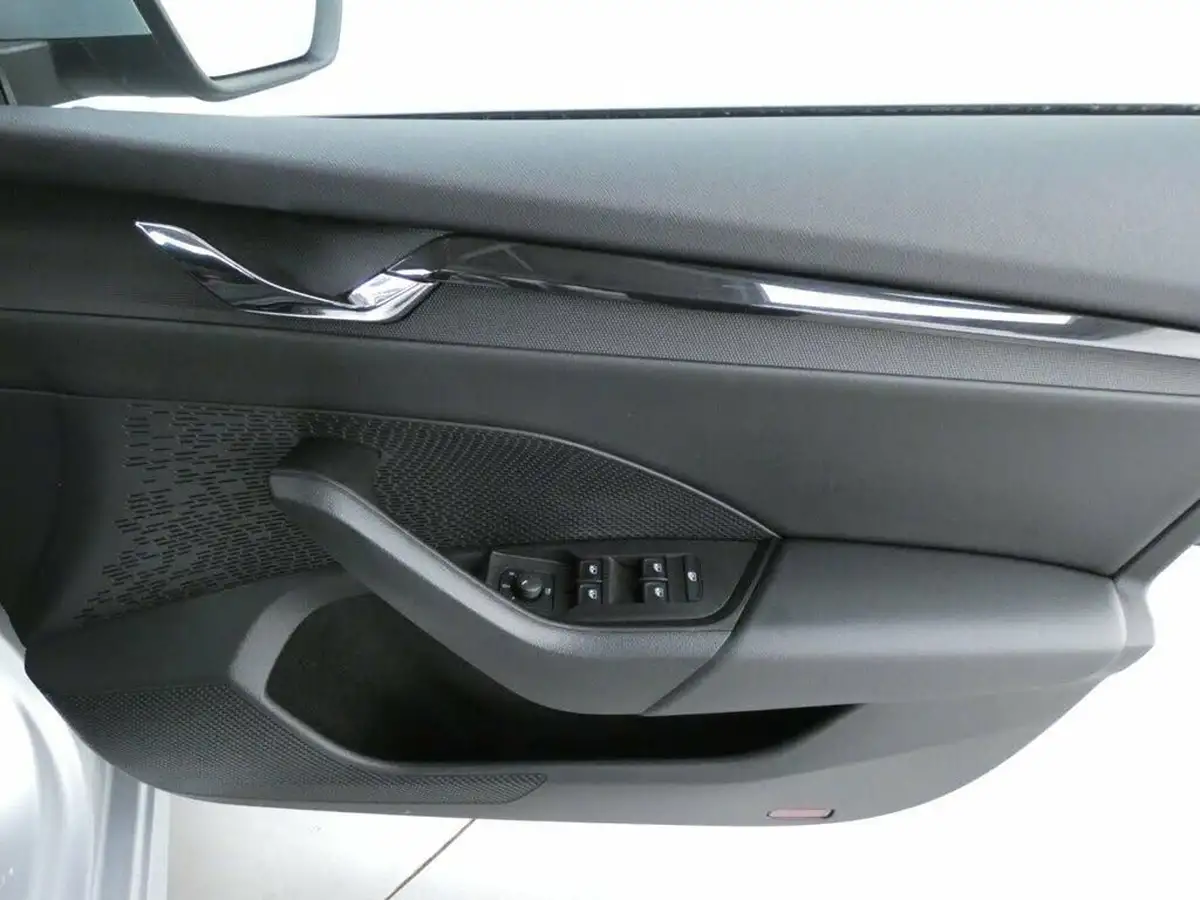 2021-skoda-octavia-10-tsi-e-tec-se-first-edition-hatchback-big-21