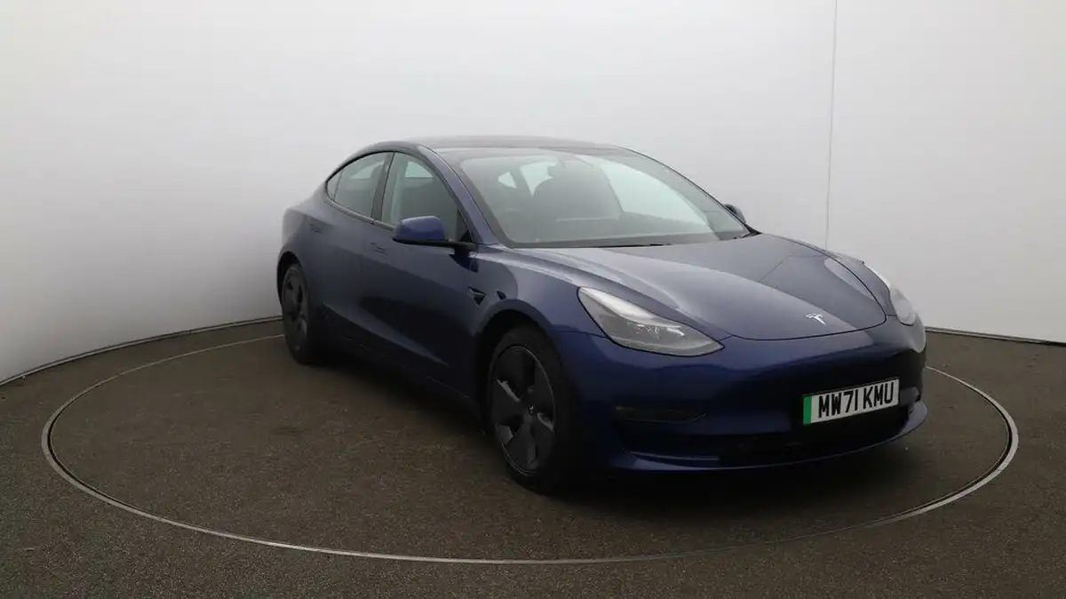 2021-tesla-model-3-e-long-range-awd-big-35