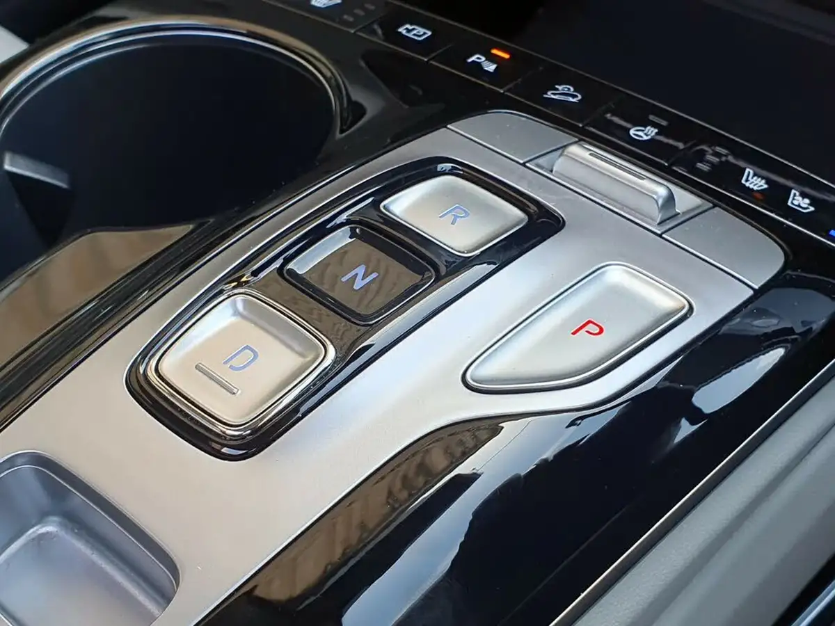 2023-hyundai-tucson-16-t-gdi-ultimate-230ps-hybrid-auto-big-22