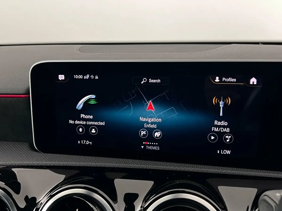 2019-mercedes-benz-a-class-13-a200-amg-line-executive-hatchback-5d-7g-dct-big-24