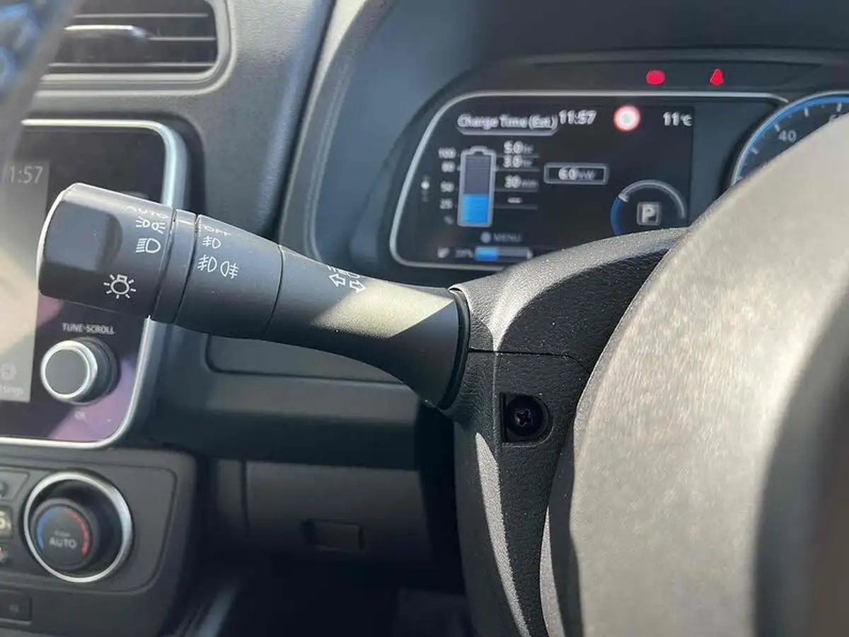 2022-nissan-leaf-e-acenta-big-36