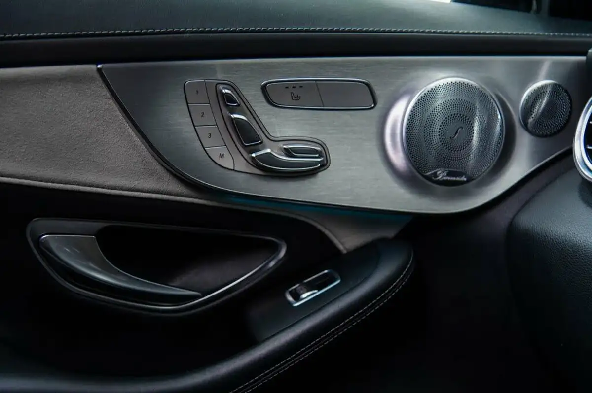2018-mercedes-benz-c-class-40-c63-amg-s-510ps-premiumss-coupe-2d-speedshift-mct-big-57