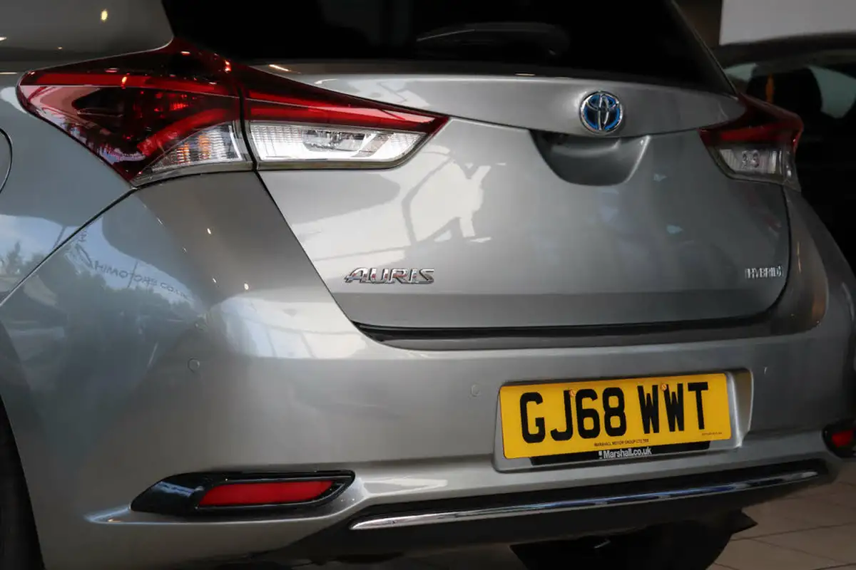 2018-toyota-auris-18-vvt-i-hsd-design-hatchback-big-68