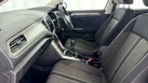 2020-volkswagen-t-roc-10-tsi-se-115ps-small-36