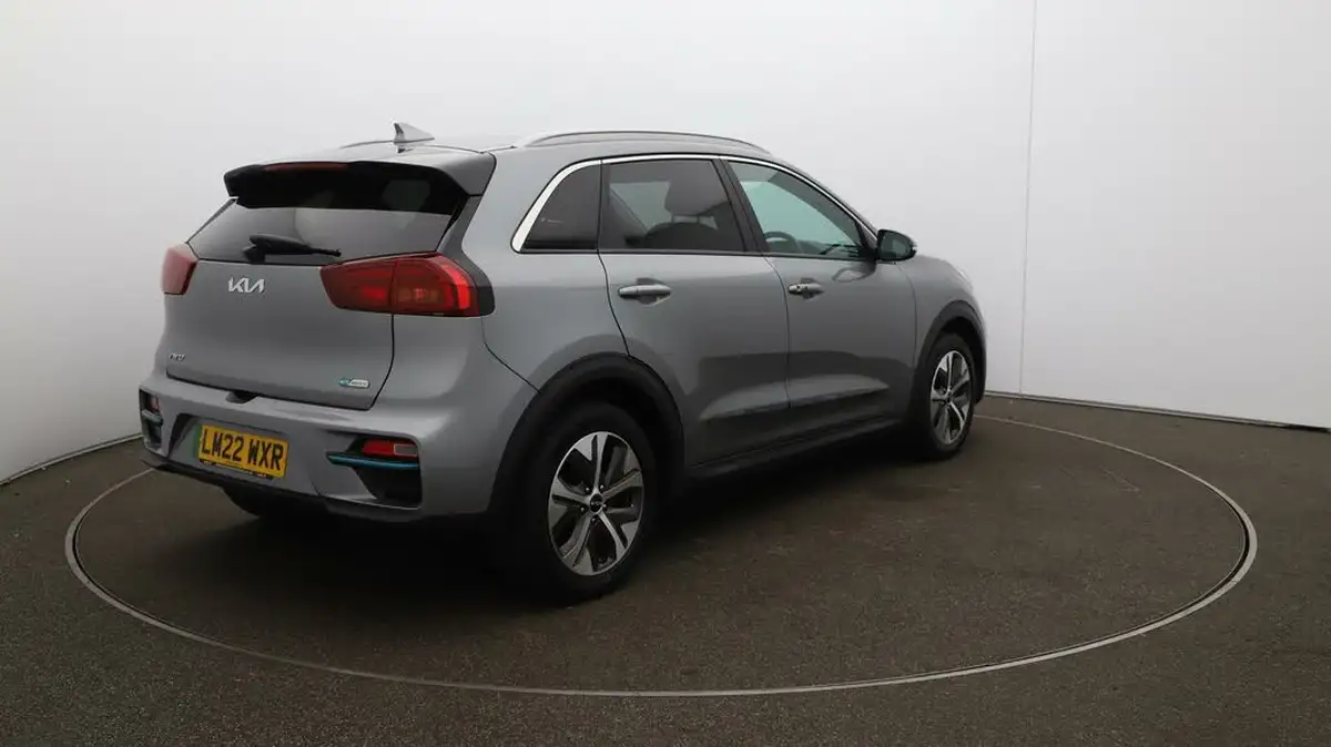 2022-kia-niro-ev-e-2-big-46