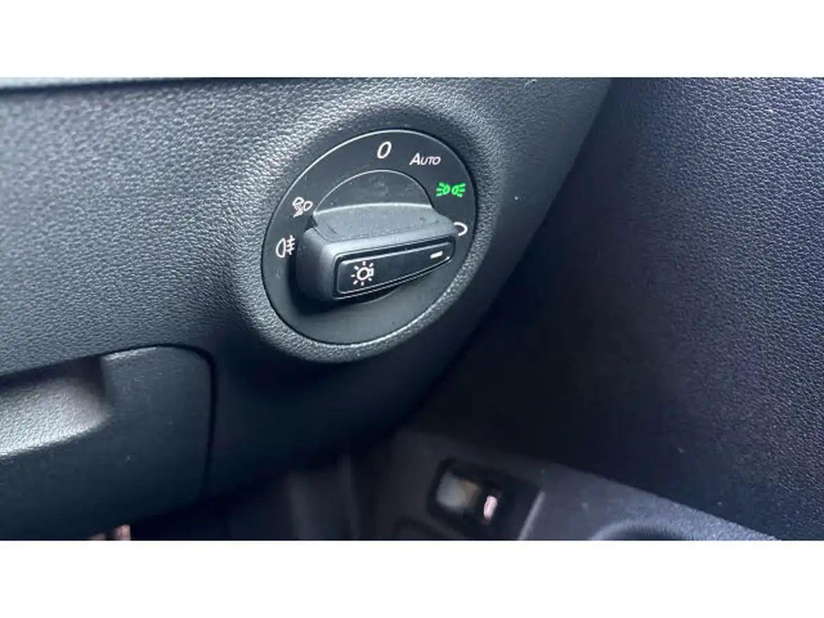 2022-skoda-karoq-15-tsi-sportline-big-24