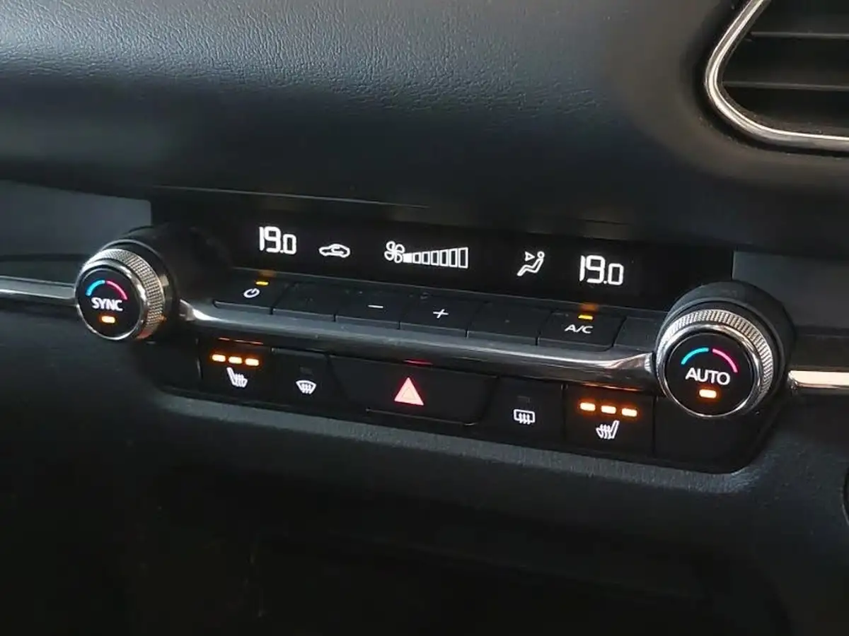 2022-mazda-cx-30-20-e-skyactiv-x-sport-lux-big-16