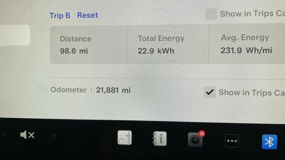 2022-tesla-model-y-e-long-range-big-26