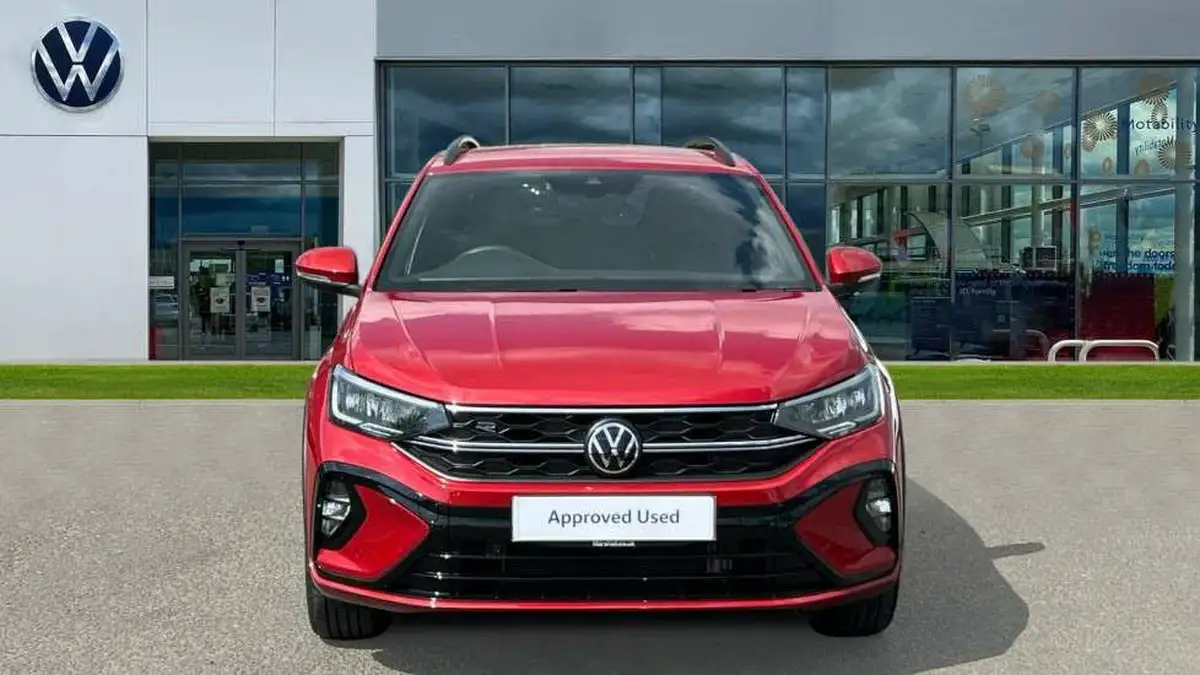 2024-volkswagen-taigo-15-tsi-r-line-big-9